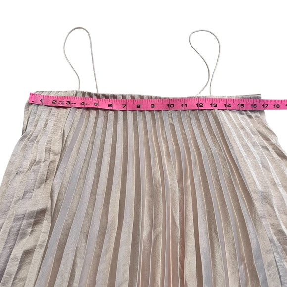 Vince Beige Square-Neck Pleated Camisole - Picture 11 of 13